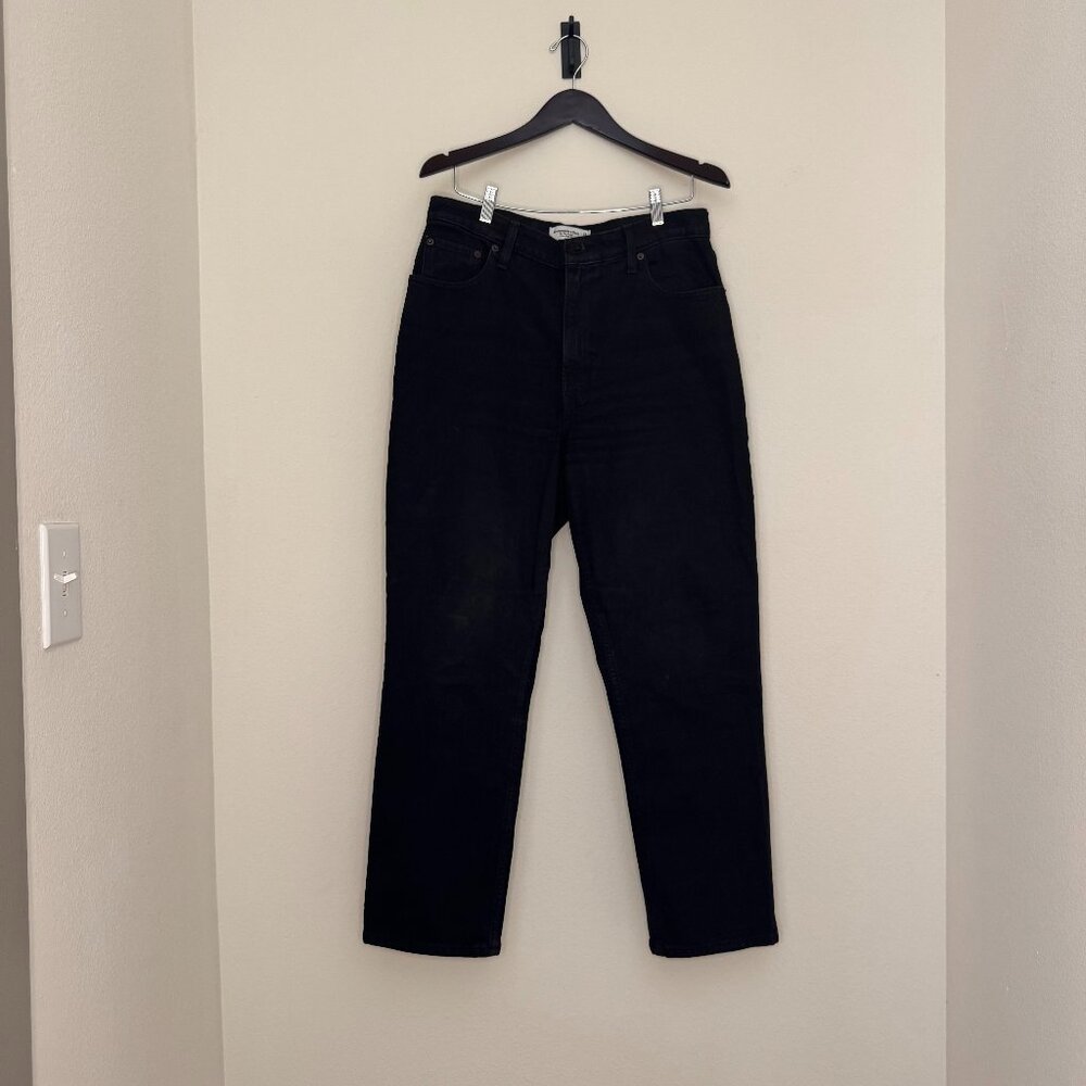 Abercrombie & Fitch Black Ultra High Rise 90's Straight Jeans Size 12 Short